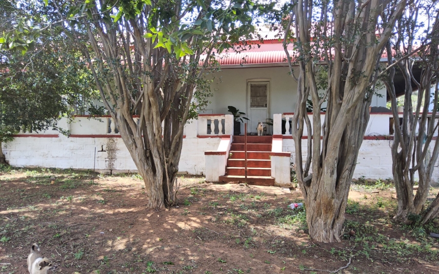 4 Bedroom Property for Sale in Hartbeesfontein North West
